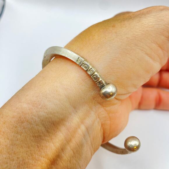 Signed TUAREG African Bracelet Coin Silver Tribal Ethnic Boho Unisex 7 1/2" - Picture 7 of 11